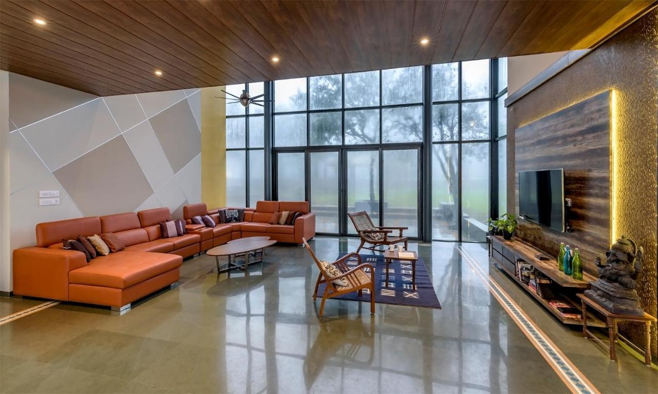 Saffronstays Falcon Hill, Lonavala - Luxury Villa With Infinity Pool Near Lion'S Point 外观 照片